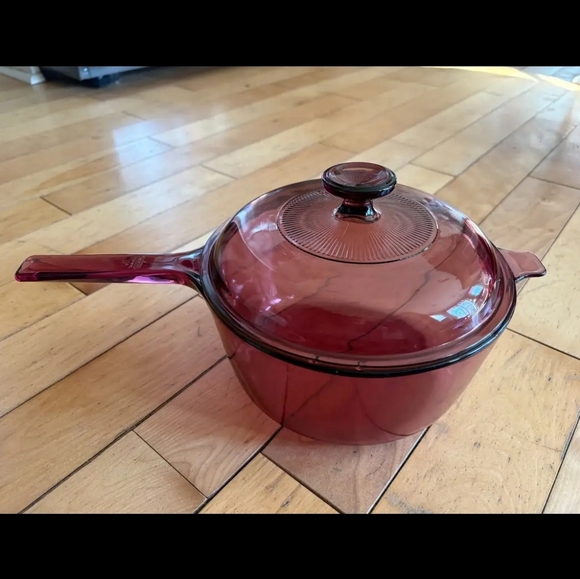 Corning Visions Cranberry Glass 2.5 L Sauce Pan Cookware Purple Plum Vintage Pot - Picture 2 of 9